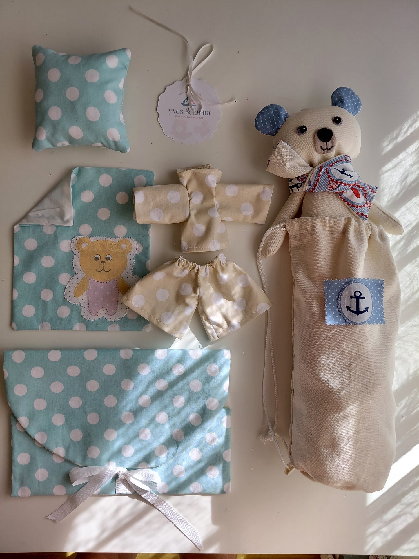 Bedtime & Travel Set (Yves Le Capitaine Toy + Set)