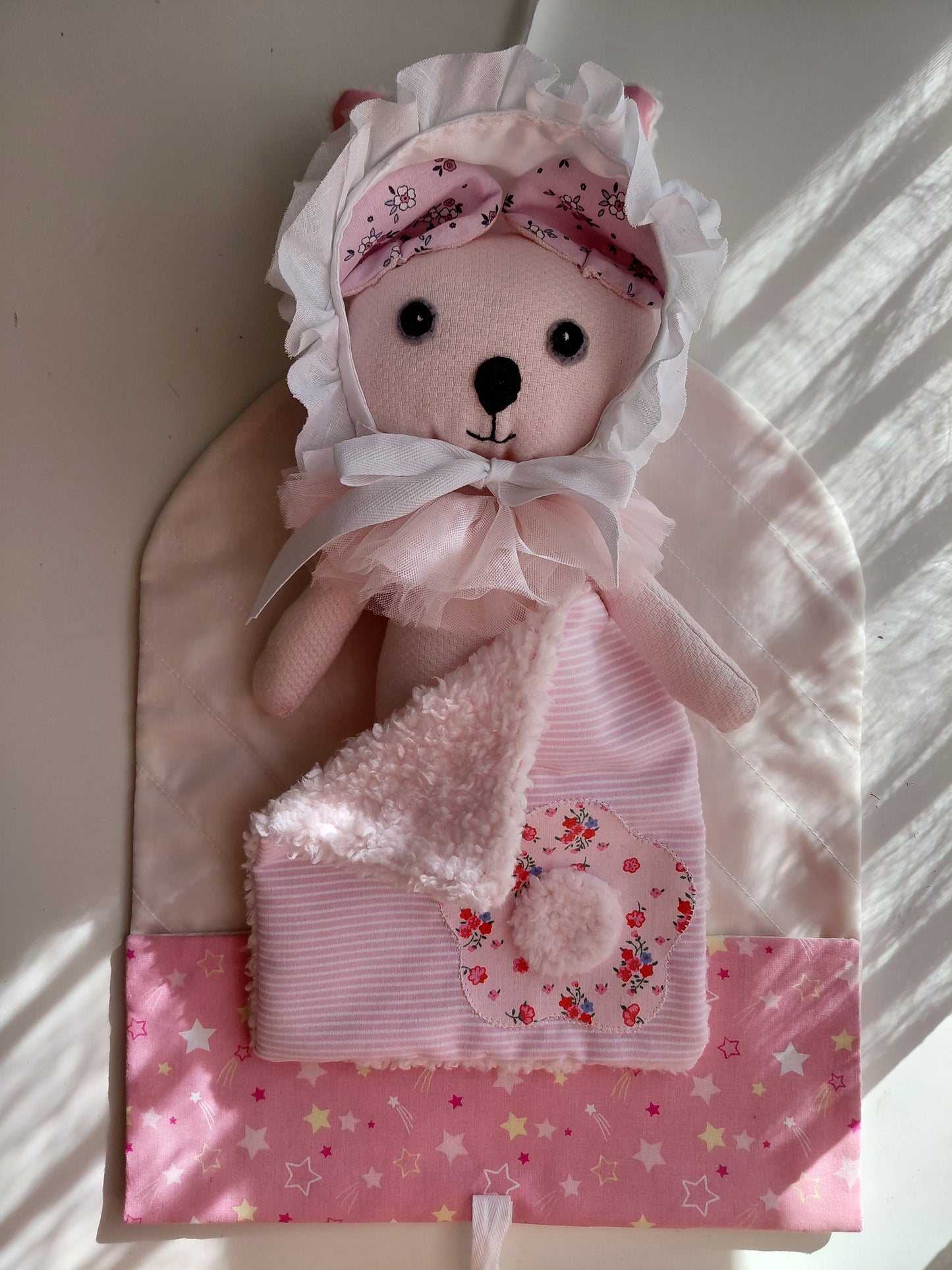 Bedtime & Travel Set (Betta La Fleuriste Toy + Set)