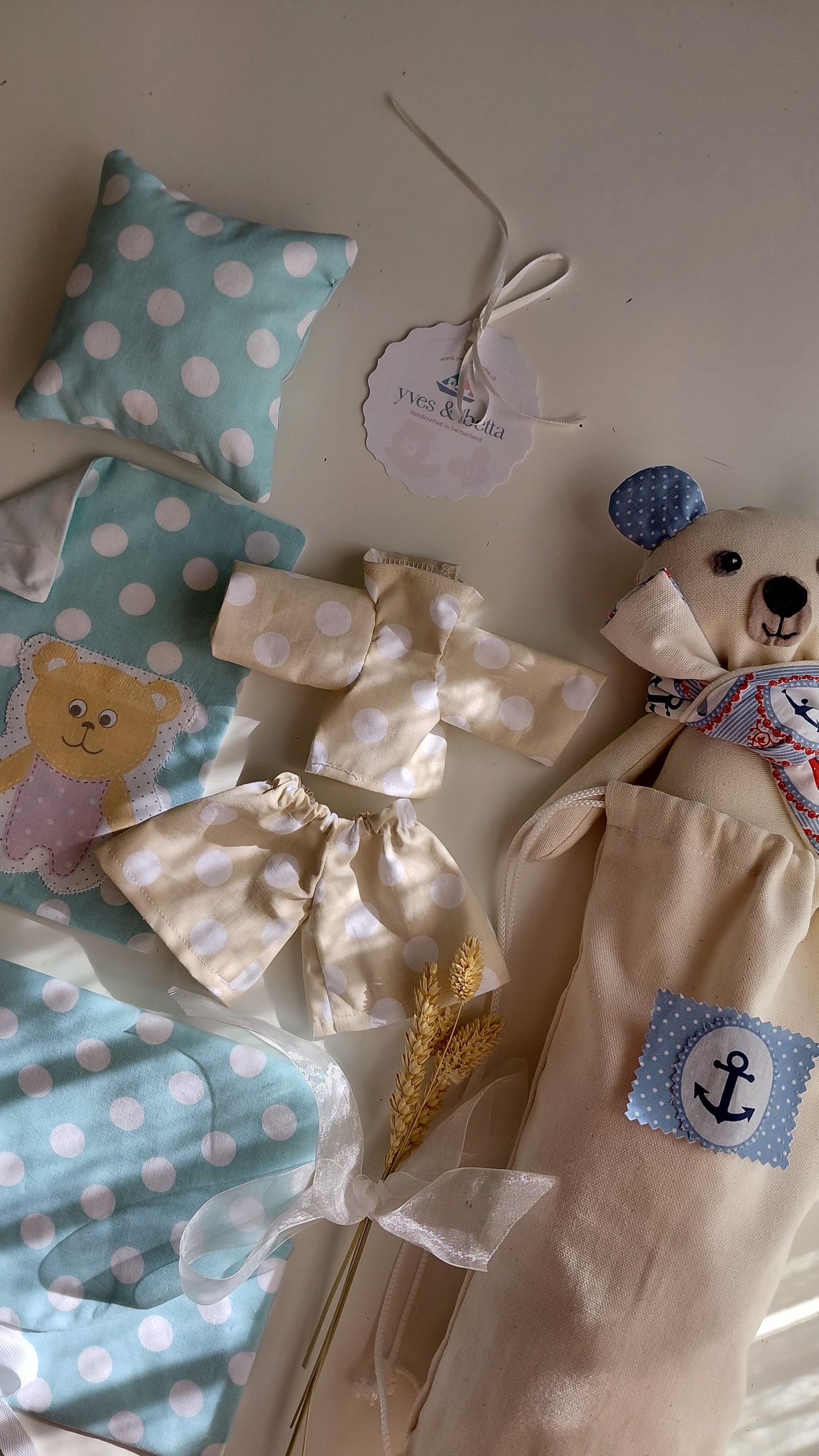 Bedtime & Travel Set (Yves Le Capitaine Toy + Set)