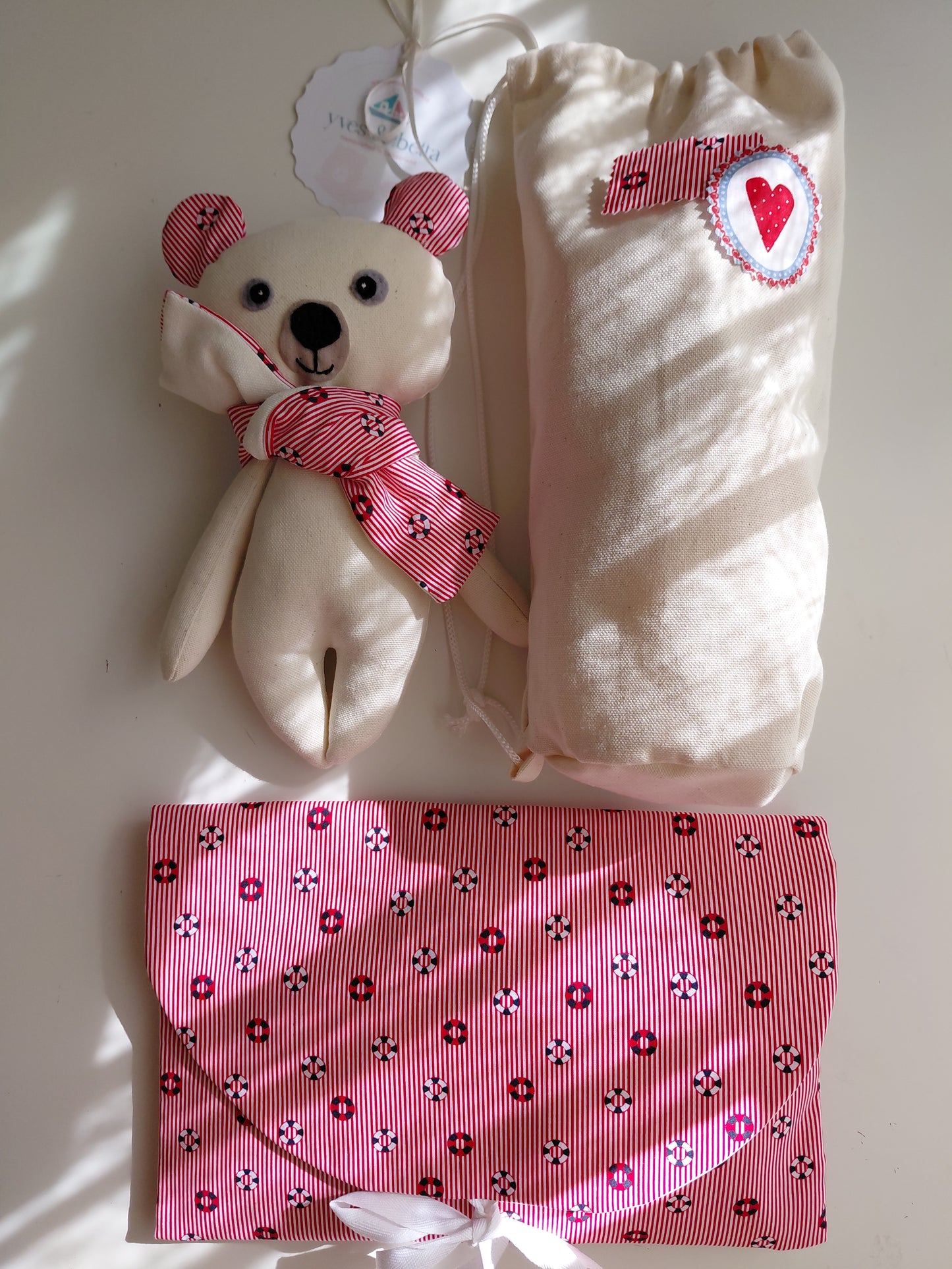 Bedtime & Travel Set (Yves Le Petit Voyageur Toy + Set)