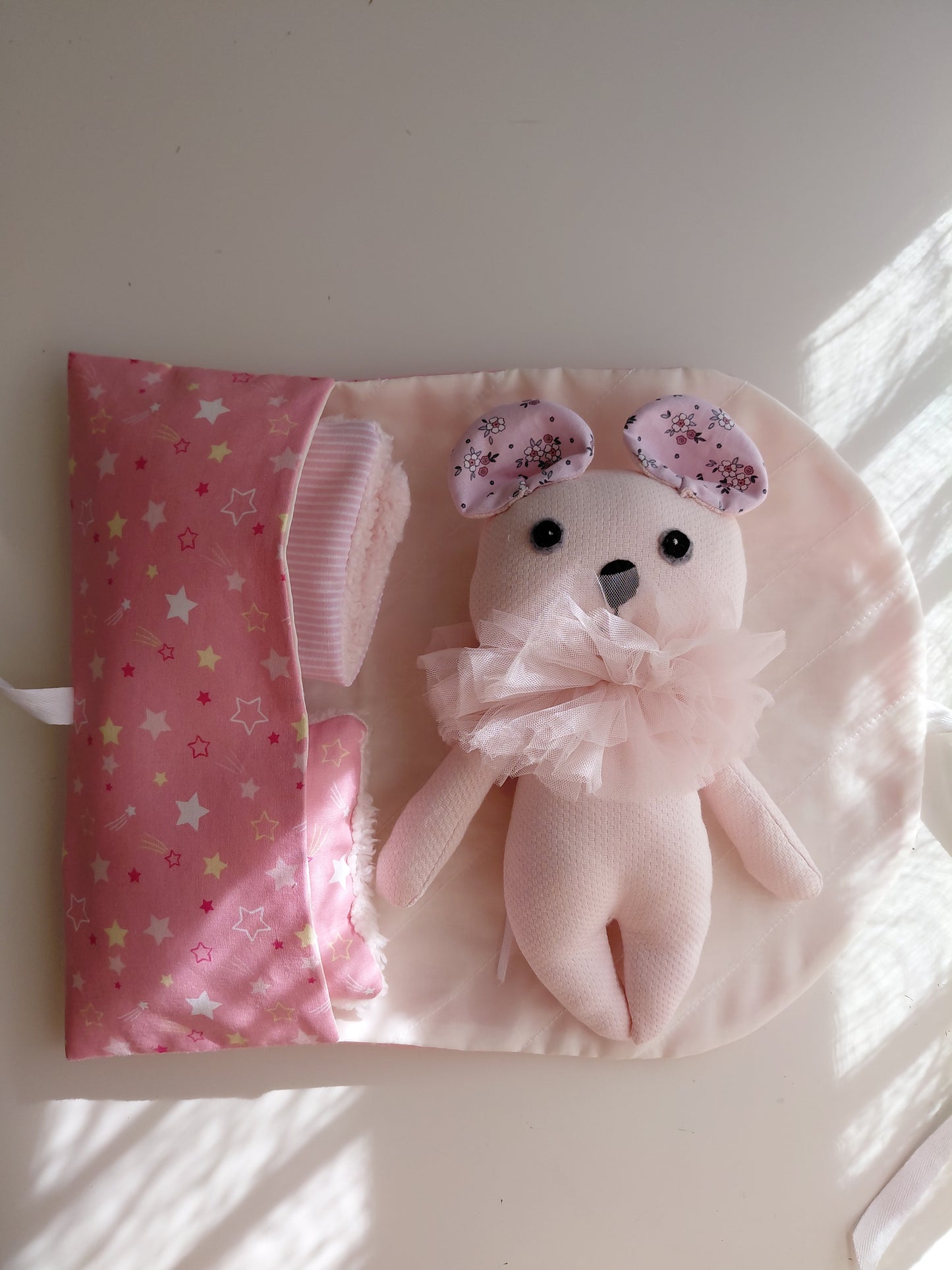 Bedtime & Travel Set (Betta La Fleuriste Toy + Set)