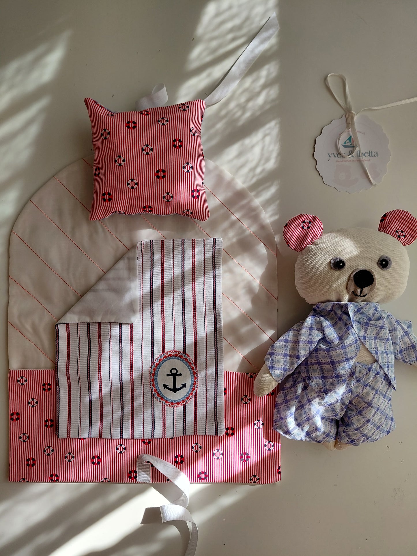 Bedtime & Travel Set (Yves Le Petit Voyageur Toy + Set)