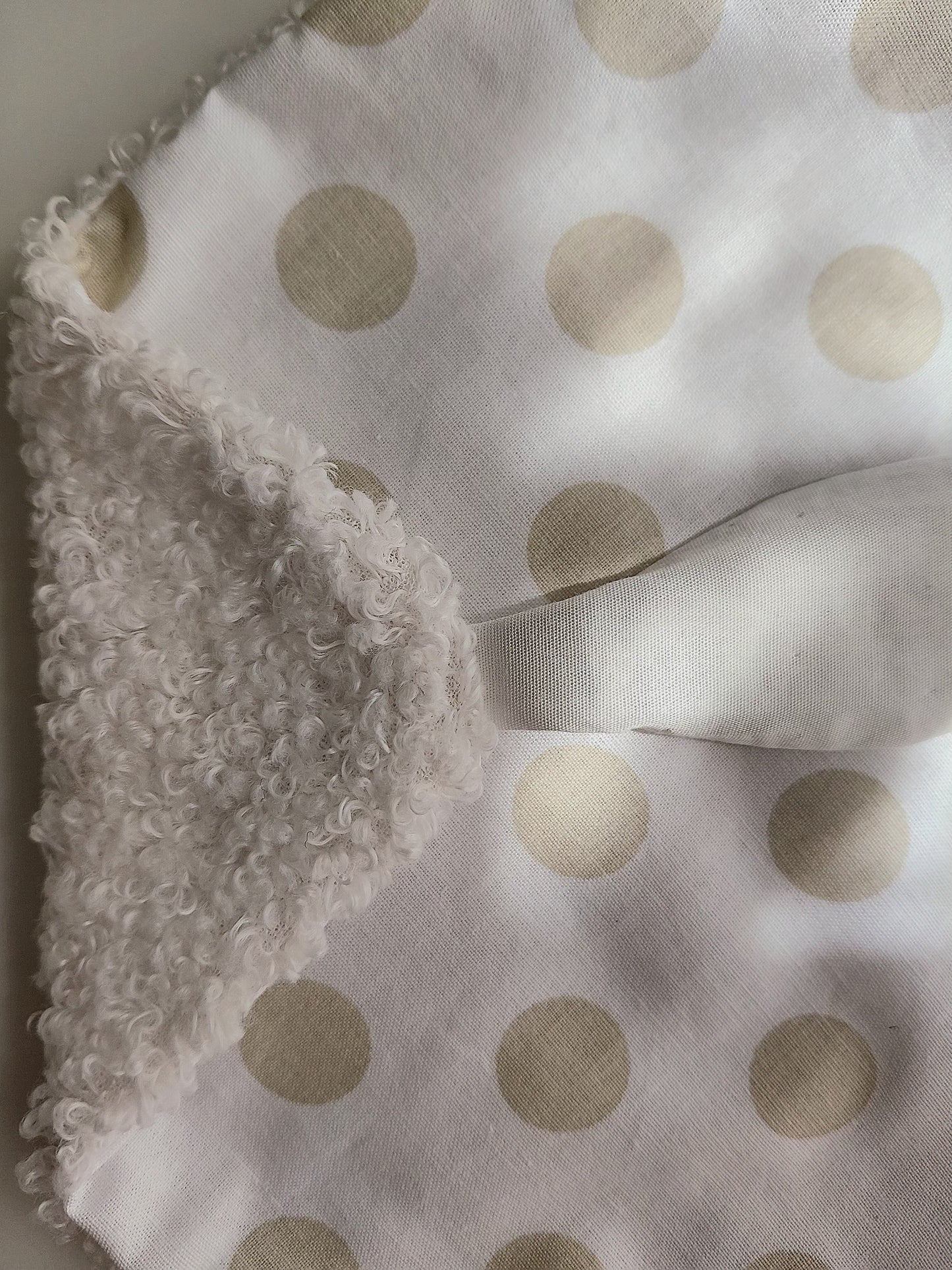Soft Baby Comforter (Betta mouse - White beige color)