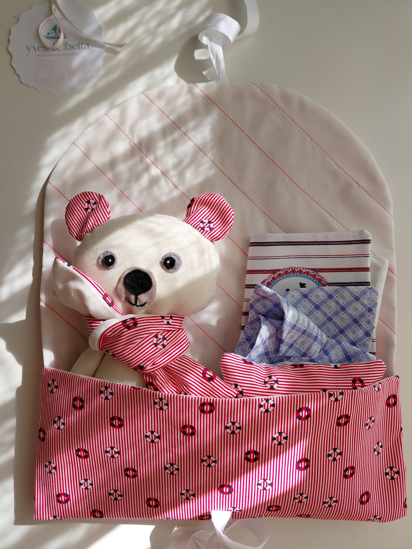 Bedtime & Travel Set (Yves Le Petit Voyageur Toy + Set)