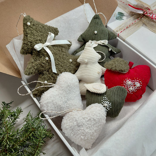 Christmas Deco Set – 7 Cozy Handmade Decorations