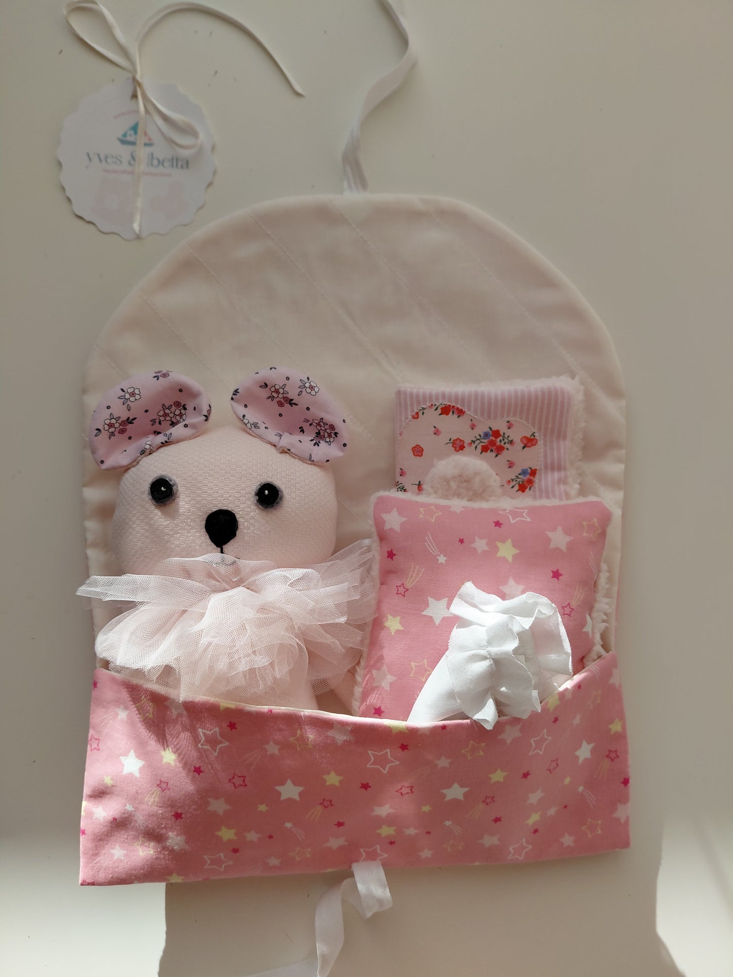 Bedtime & Travel Set (Betta La Fleuriste Toy + Set)