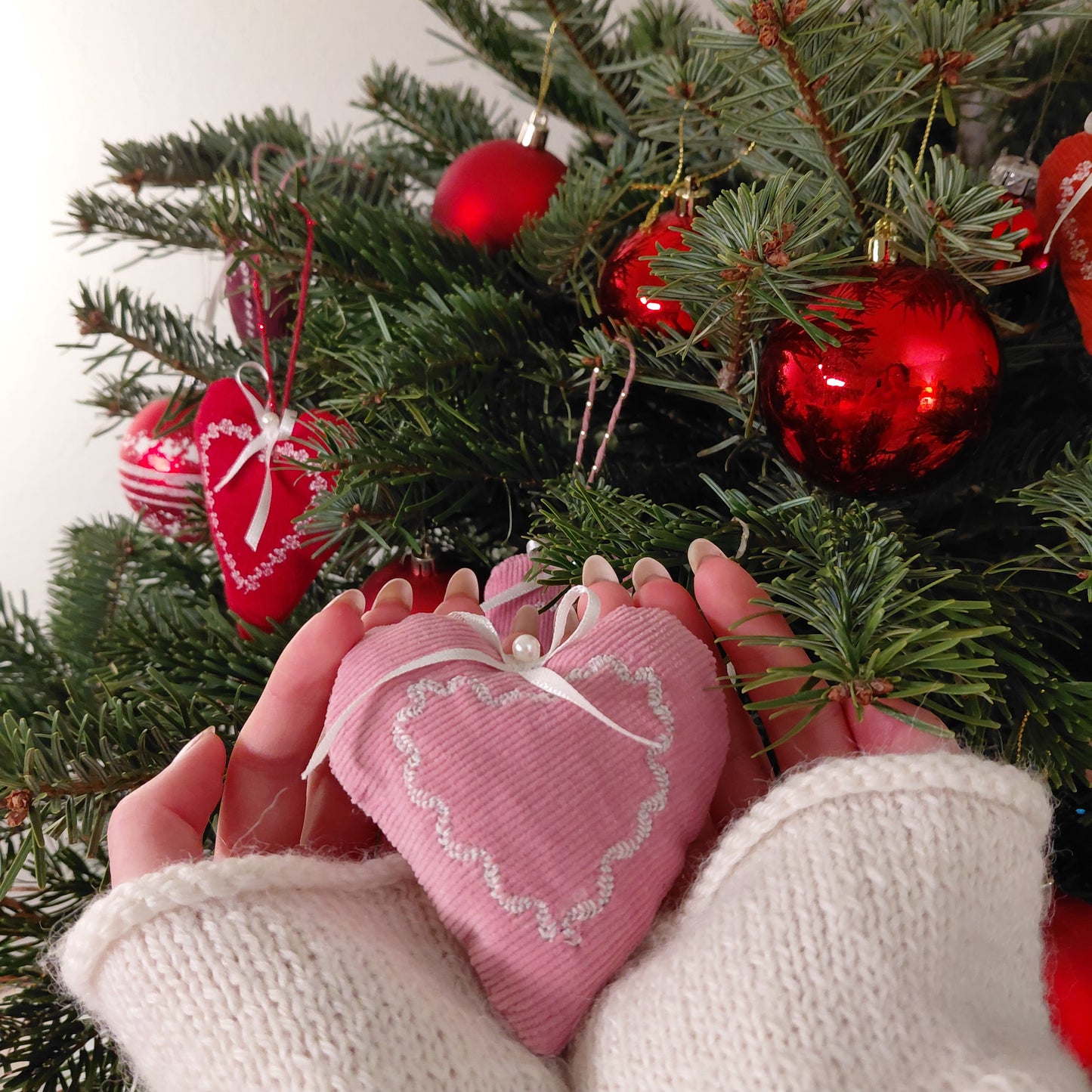 Set of 10 Velvet Christmas Hearts