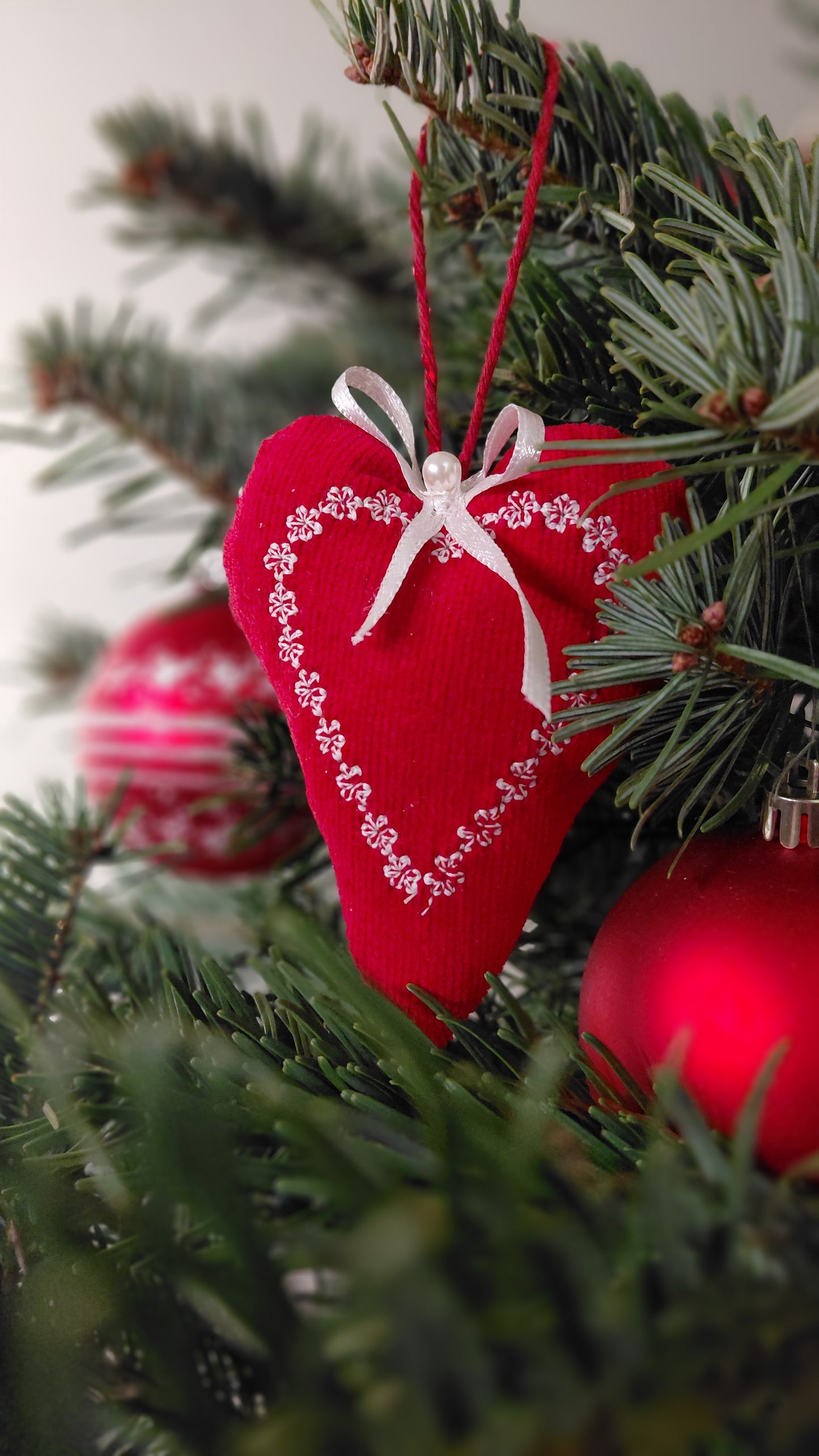 Set of 10 Velvet Christmas Hearts
