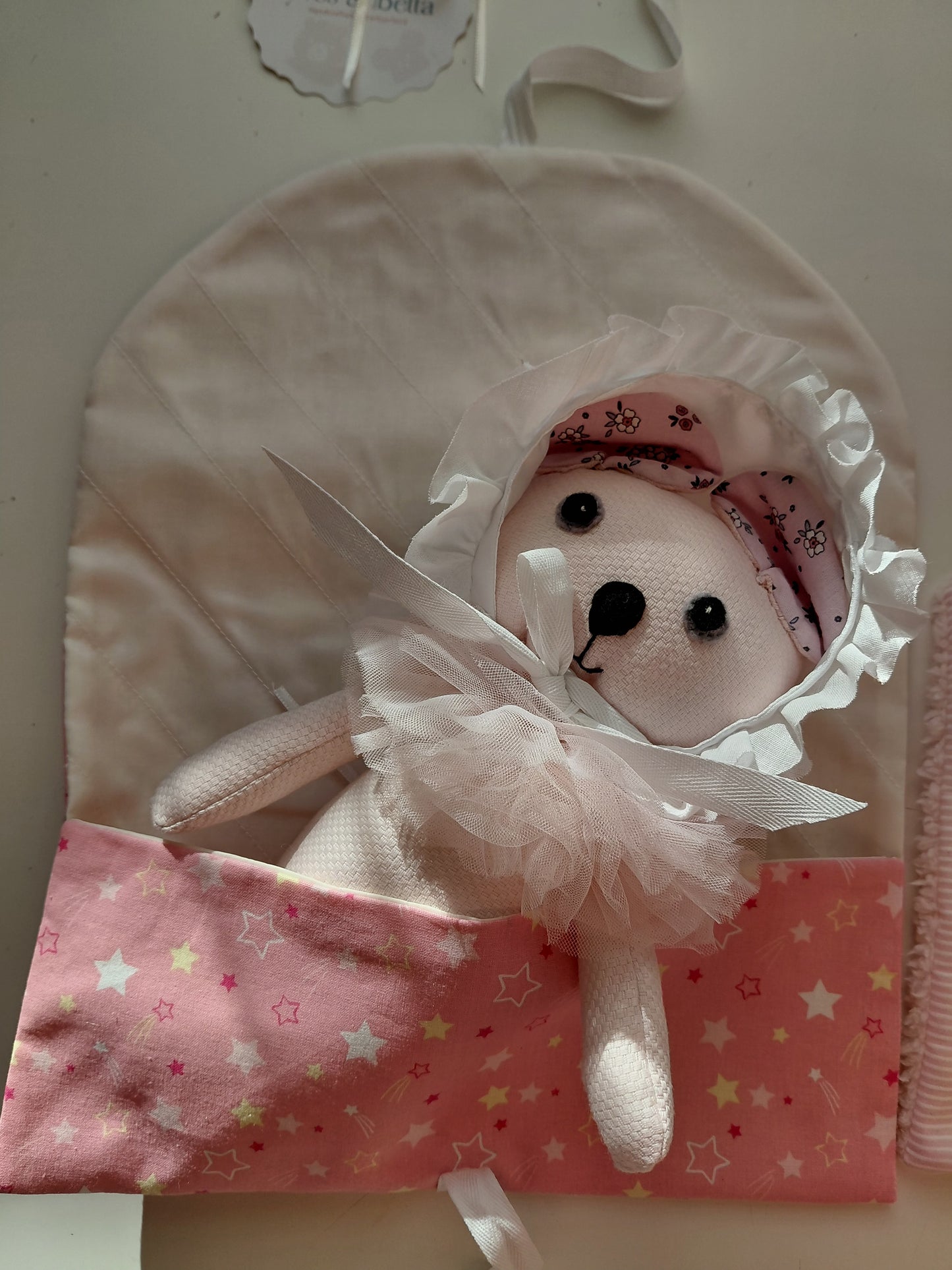 Bedtime & Travel Set (Betta La Fleuriste Toy + Set)